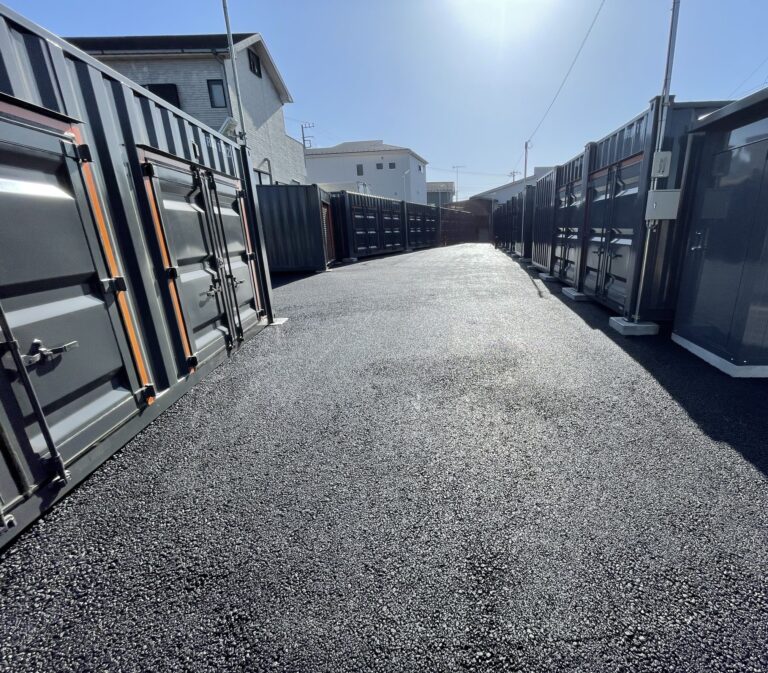 神奈川県三浦市　コンテナルーム舗装工事